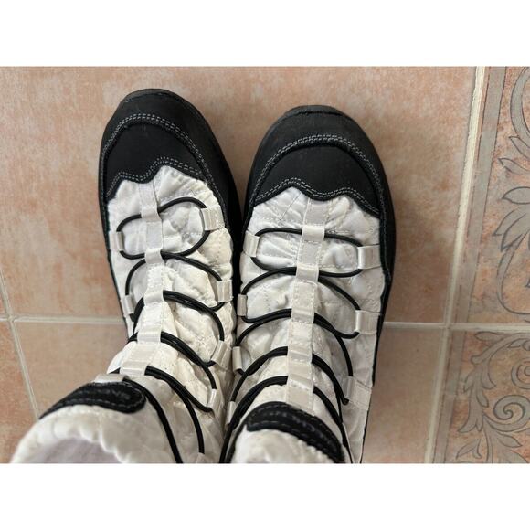 Skechers Booties Reggae Fest Steady Size 6.5 Quilted White Bungee Boots SN 49301 - Picture 9 of 12